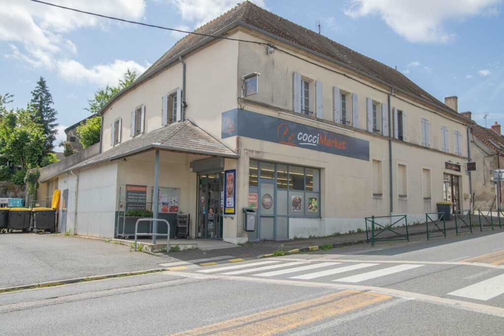 devanture coccimarket le montet