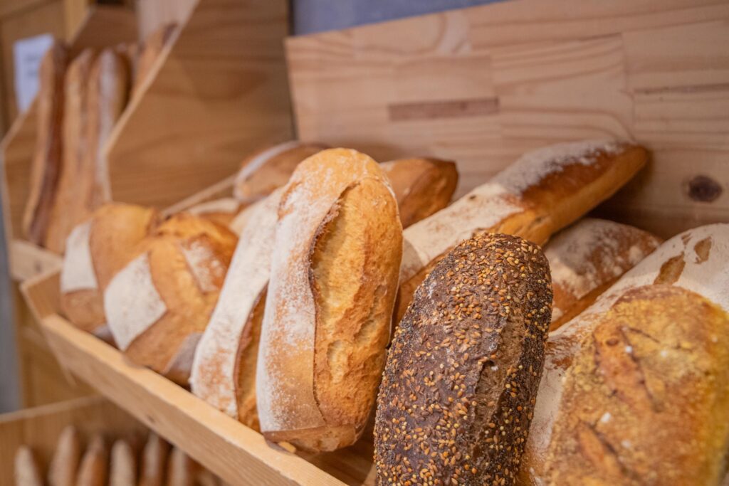 Les traditions du Bourbonnais présentoir pains