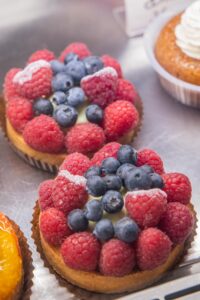 Les traditions du Bourbonnais tarte framboise pistache