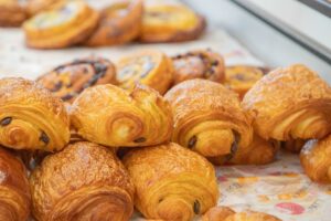 La Planche à Pain vitrine de viennoiserie