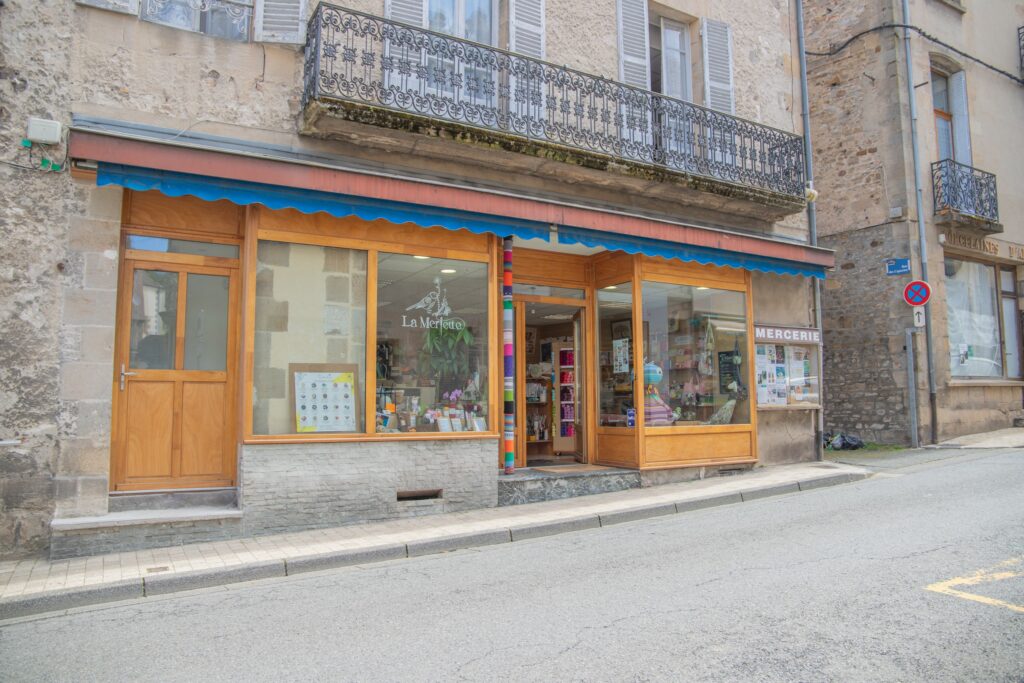 La Merlette mercerie créative devanture